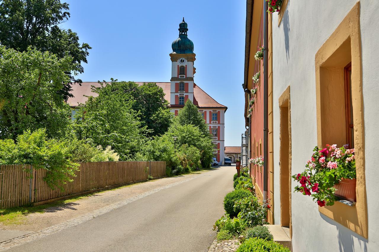 Hotel Kloster-Gasthof Speinshart Eschenbach in der Oberpfalz Eksteriør billede